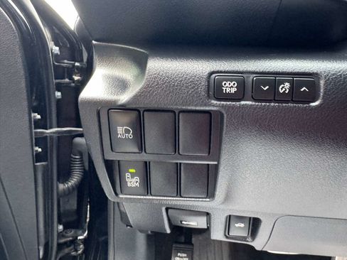 Used 2018 Lexus IS 300 F Sport w/ F Sport Package AWD/4WD image 10