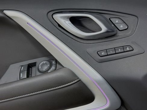 Used 2022 Chevrolet Camaro SS RWD image 17
