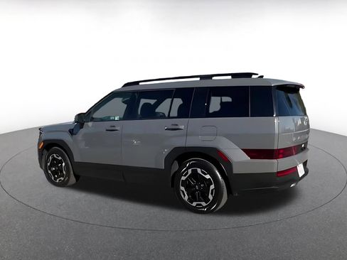 Used 2025 Hyundai Santa Fe SEL image 10