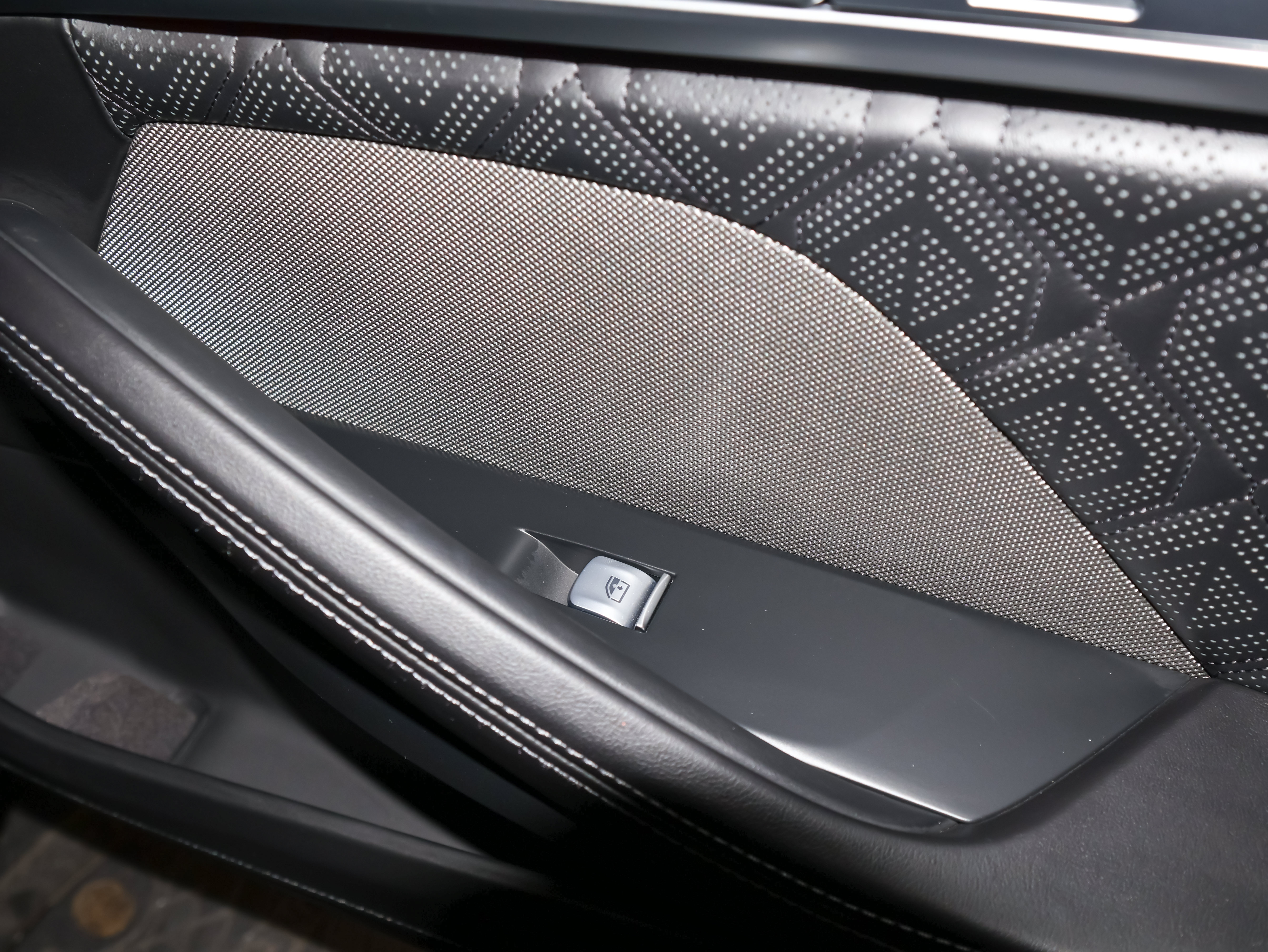 Used 2023 BMW M8 Gran Coupe xDrive Competition w/ M Carbon Exterior Package AWD/4WD image 61
