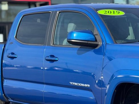 Used 2018 Toyota Tacoma SR5 image 4