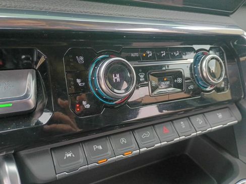 Used 2023 GMC Sierra 1500 Denali image 32