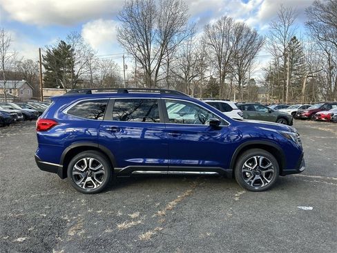New 2026 Subaru Ascent Limited image 9