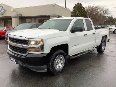 Used 2017 Chevrolet Silverado 1500 W/T w/ Trailering Package image 3