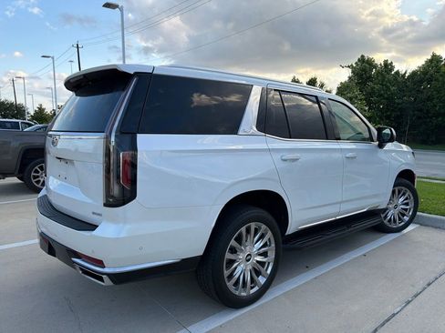 Used 2023 Cadillac Escalade Premium Luxury w/ LPO, Floor Liner Package AWD/4WD image 16
