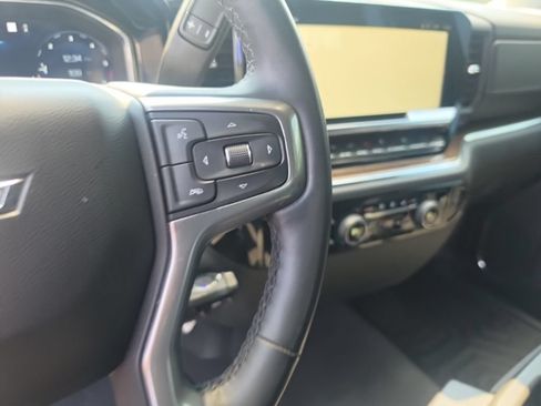 Used 2023 Chevrolet Silverado 1500 RST AWD/4WD image 15