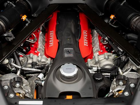 Used 2022 Ferrari SF90 Stradale image 61