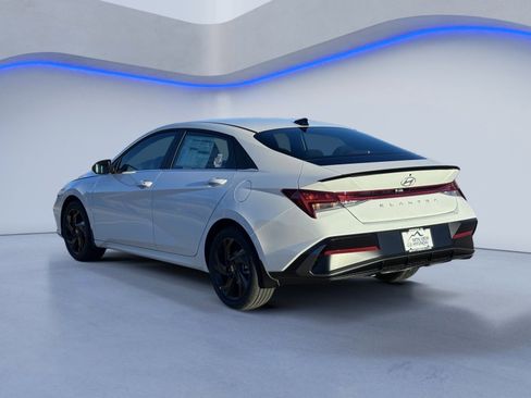 New 2026 Hyundai Elantra SEL Sport image 6