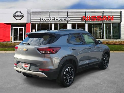 Used 2025 Chevrolet TrailBlazer LT image 6