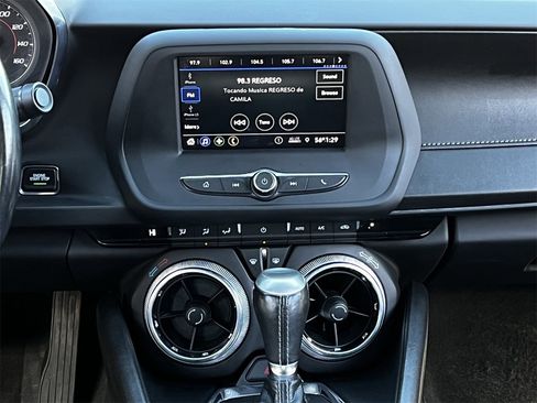 Used 2020 Chevrolet Camaro LT w/ RS Package image 15