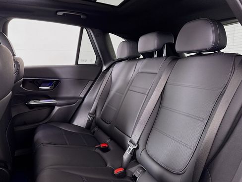 New 2026 Mercedes-Benz GLC 300 image 7