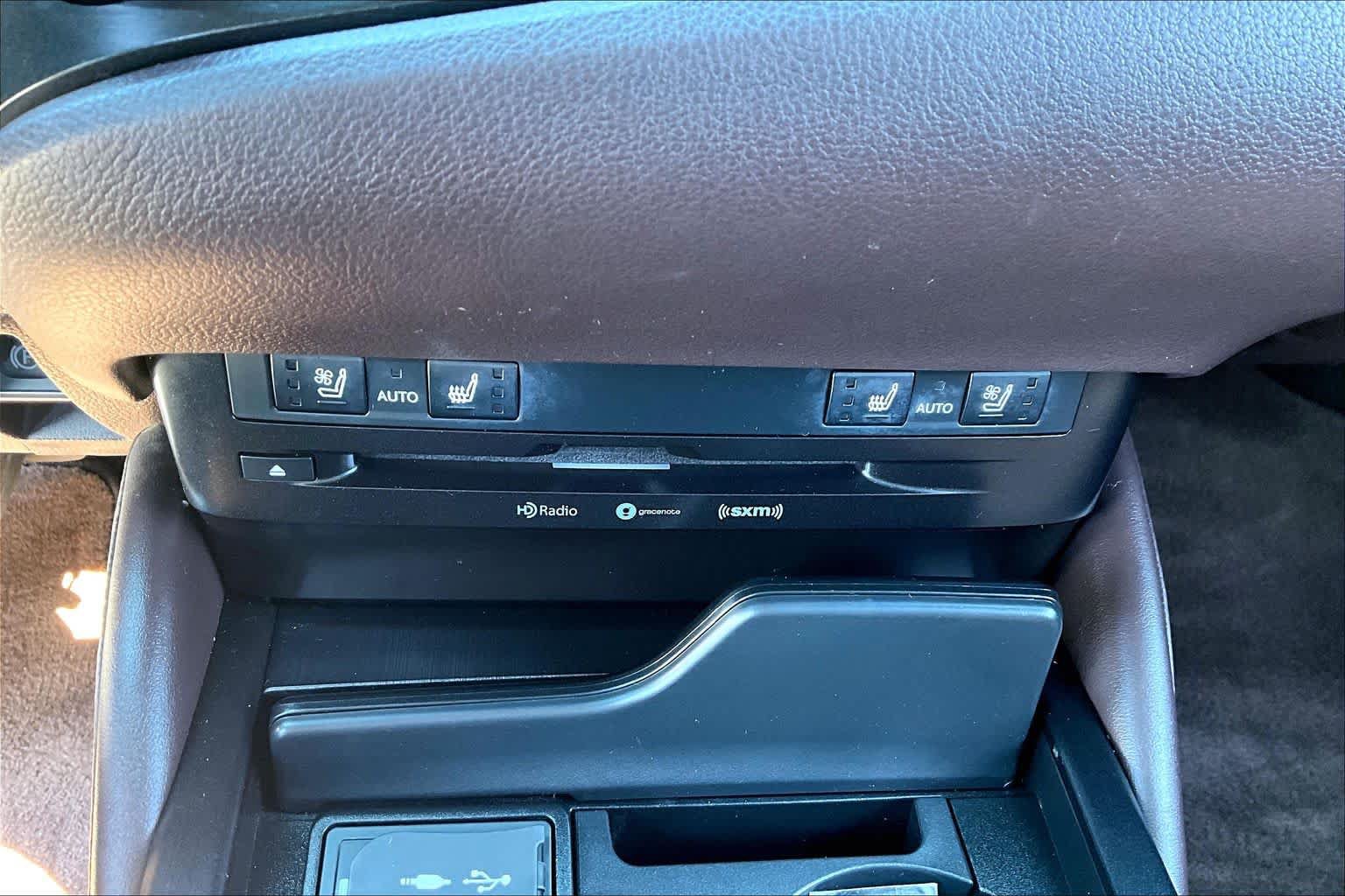 Used 2019 Lexus ES 350 w/ Premium Package FWD image 31