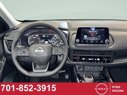 New 2026 Nissan Rogue SV w/ Cold Weather Package AWD/4WD image 26