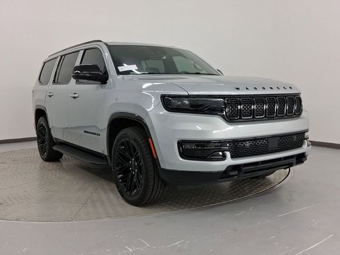 Used 2023 Jeep Wagoneer Series II image 7