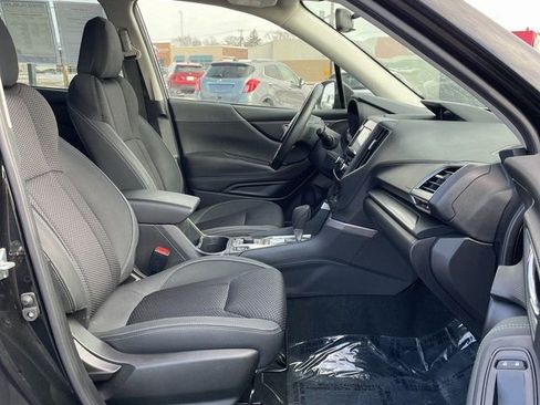 Used 2023 Subaru Forester Premium image 5
