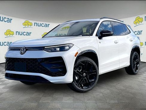 New 2026 Volkswagen Tiguan SE R-Line AWD/4WD image 4