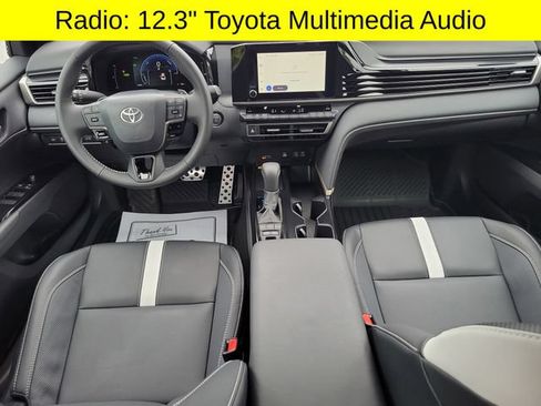 Used 2026 Toyota Camry SE FWD image 8