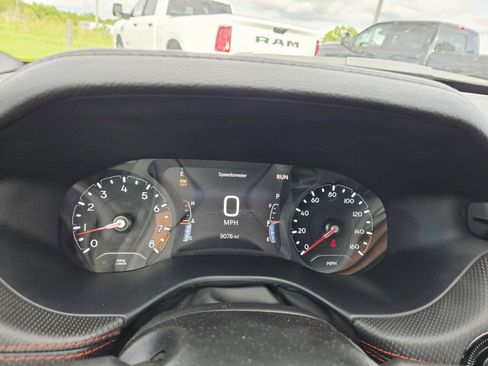 Used 2024 Jeep Compass Trailhawk AWD/4WD image 24