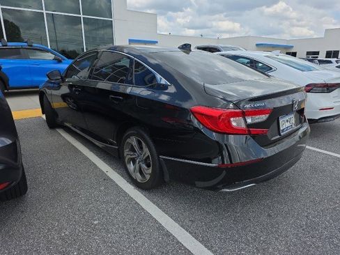 Used 2019 Honda Accord EX image 2