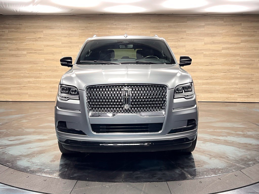 Used 2023 Lincoln Navigator Reserve AWD/4WD image 11