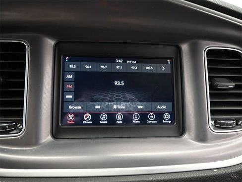 Used 2022 Dodge Charger SXT image 23