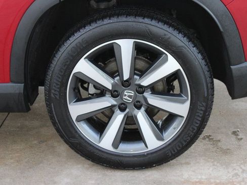 Used 2023 Honda Pilot Touring image 32