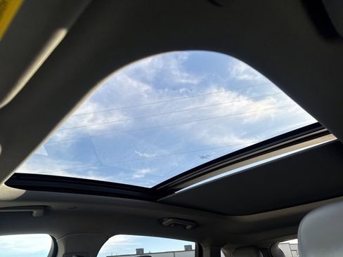 Used 2021 Lincoln Nautilus Reserve w/ Equipment Group 201A image 12