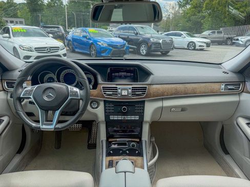 Used 2016 Mercedes-Benz E 350 Sedan image 7