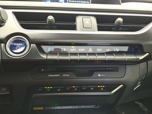 Used 2019 Lexus UX 250h w/ Premium Package AWD/4WD image 19