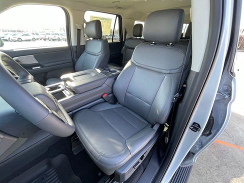 New 2026 Ford Expedition Max Active image 9