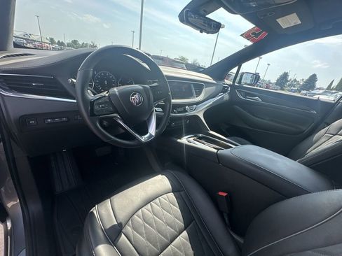 Certified 2023 Buick Enclave Avenir w/ Avenir Technology Package image 11