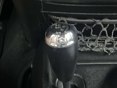 Used 2015 Jeep Wrangler Unlimited Sport w/ Quick Order Package 24S AWD/4WD image 22