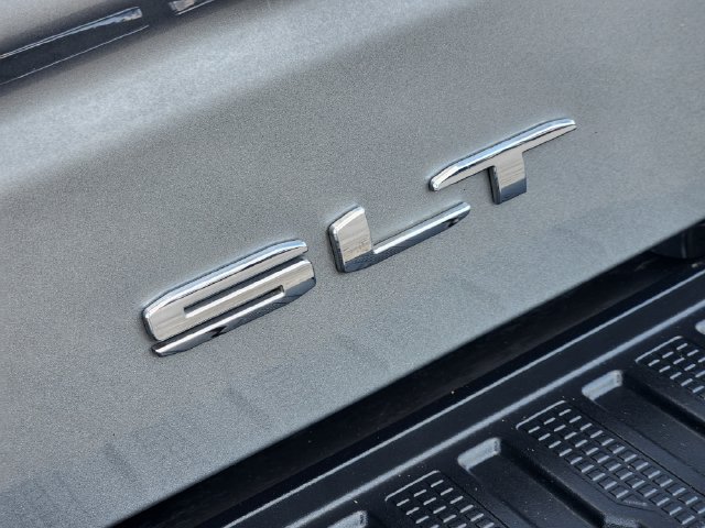 Used 2025 GMC Sierra 1500 SLT RWD image 12