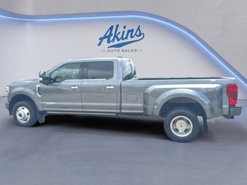 Used 2022 Ford F350 Limited AWD/4WD image 8