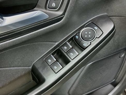 Certified 2025 Ford Escape ST-Line AWD/4WD image 18