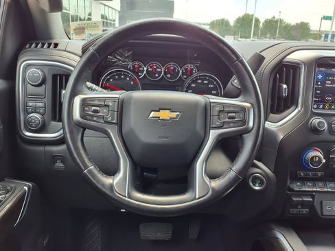 Used 2021 Chevrolet Silverado 1500 LTZ w/ LTZ Premium Package RWD image 13