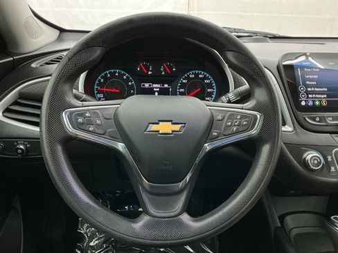 Used 2019 Chevrolet Malibu LS FWD image 29