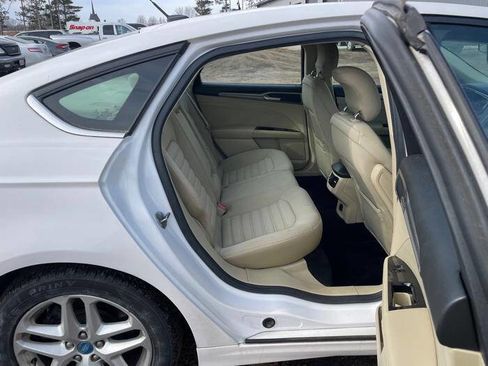 Used 2013 Ford Fusion SE image 27