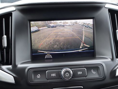 Used 2021 GMC Terrain SLE image 21