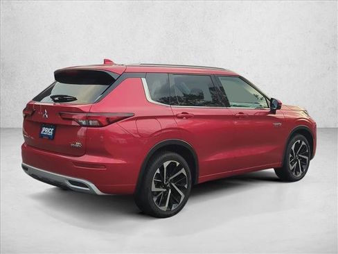 Used 2023 Mitsubishi Outlander SEL image 5