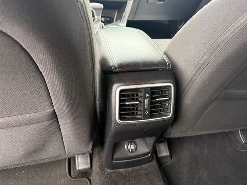 Used 2018 Kia Sportage LX image 36