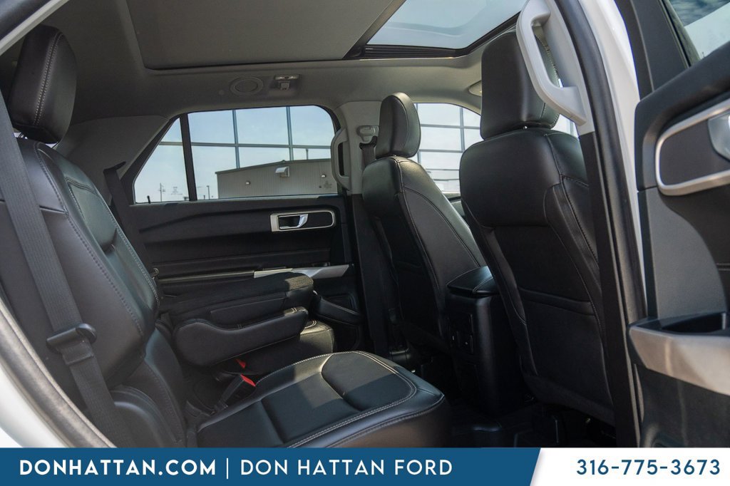 Used 2023 Ford Explorer XLT w/ Equipment Group 202A AWD/4WD image 24
