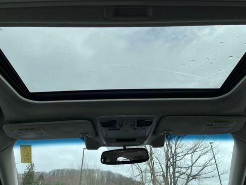 Used 2016 Subaru Legacy 3.6R Limited image 18