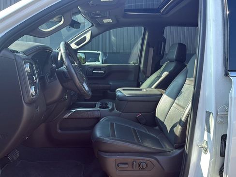 Used 2019 GMC Sierra 1500 Denali w/ Denali Ultimate Package AWD/4WD image 9
