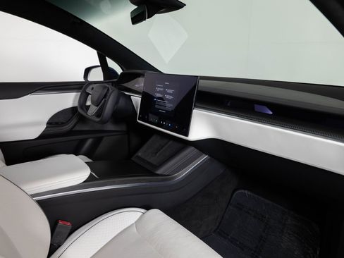 Used 2023 Tesla Model X Plaid AWD/4WD image 25