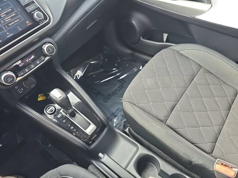 Used 2020 Nissan Kicks SV FWD image 25