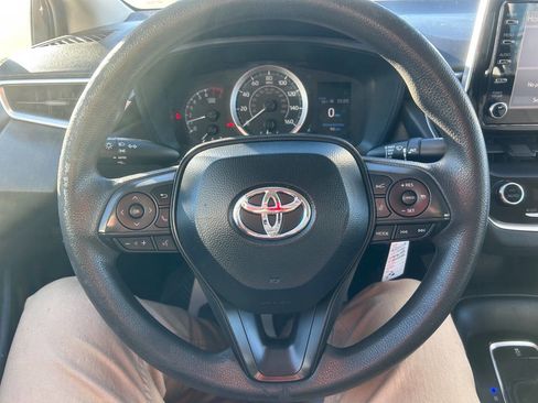Used 2020 Toyota Corolla LE image 15