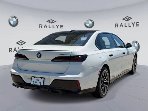 Certified 2025 BMW i7 eDrive50 w/ M Sport Package RWD image 4