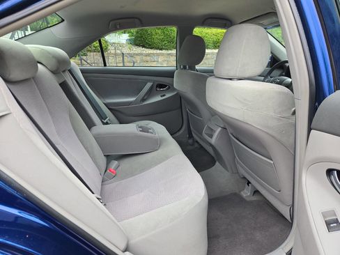 Used 2010 Toyota Camry FWD image 18