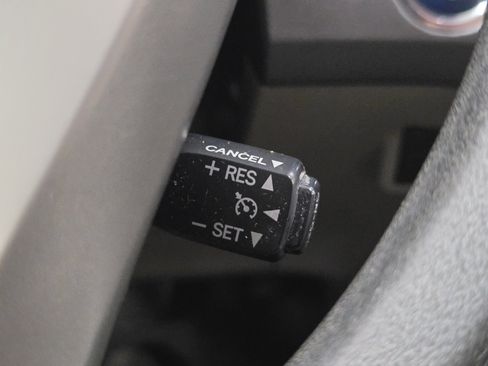 Used 2013 Toyota Prius Three w/ Solar Roof Pkg image 29